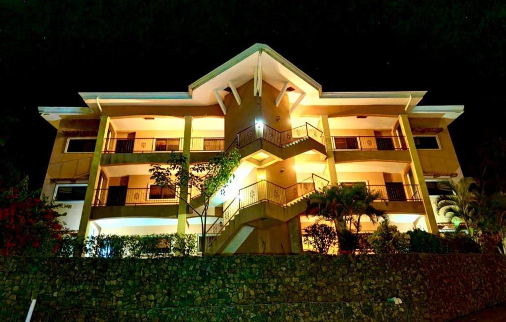Vista Condor Lodge Puerto Viejo  Buitenkant foto